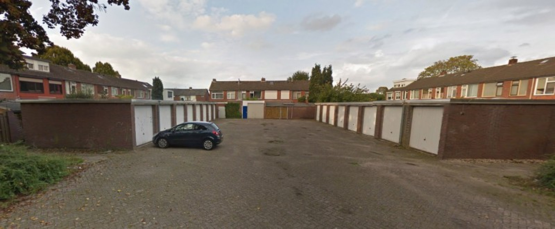 Van Oldenbarneveltstraat !5 — Oosterhout — Garagebox huren