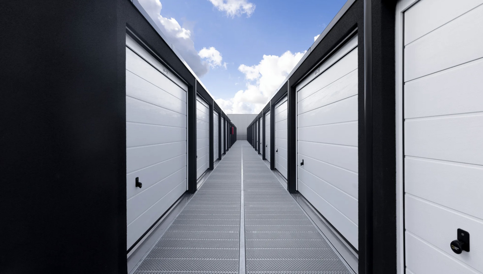 De Sondert 4 — Venlo — Garagebox huren