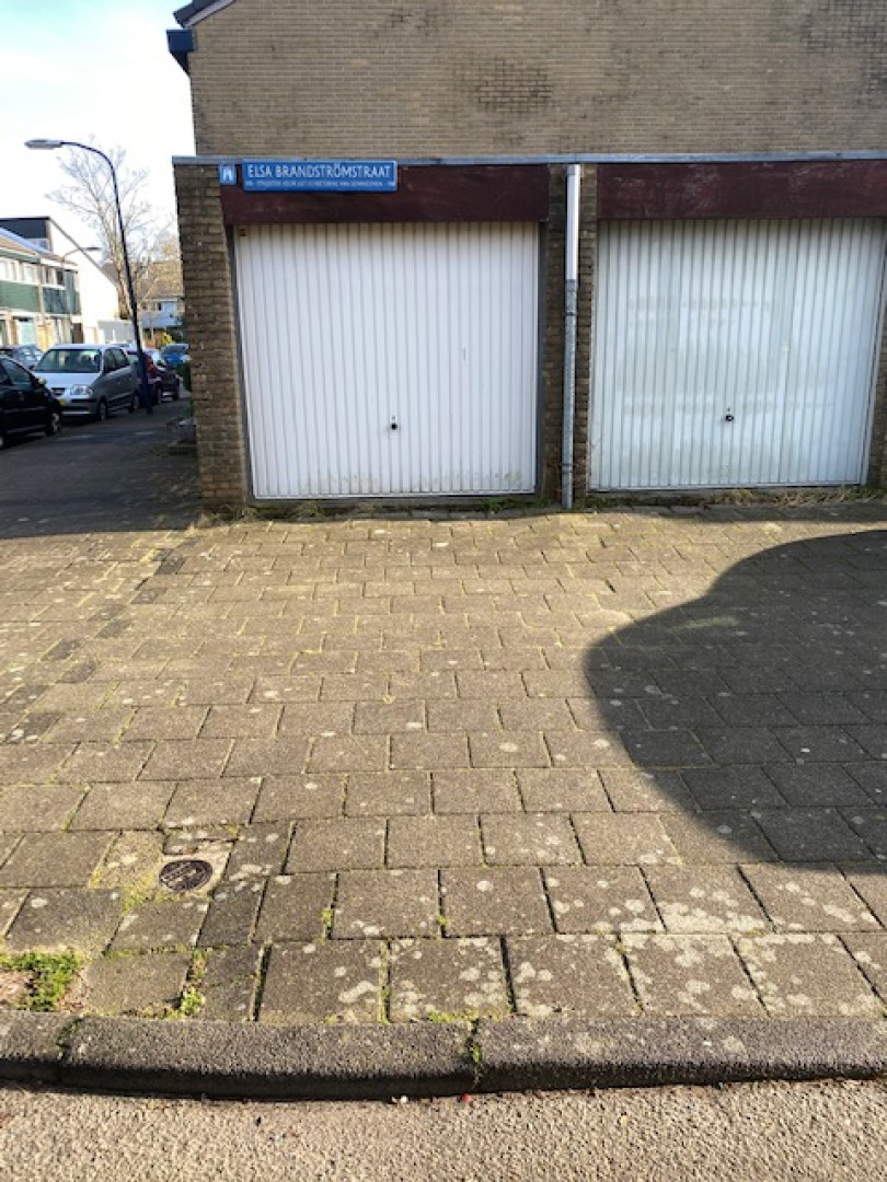 Elsa Brändströmstraat 1 — Haarlem — Garagebox huren