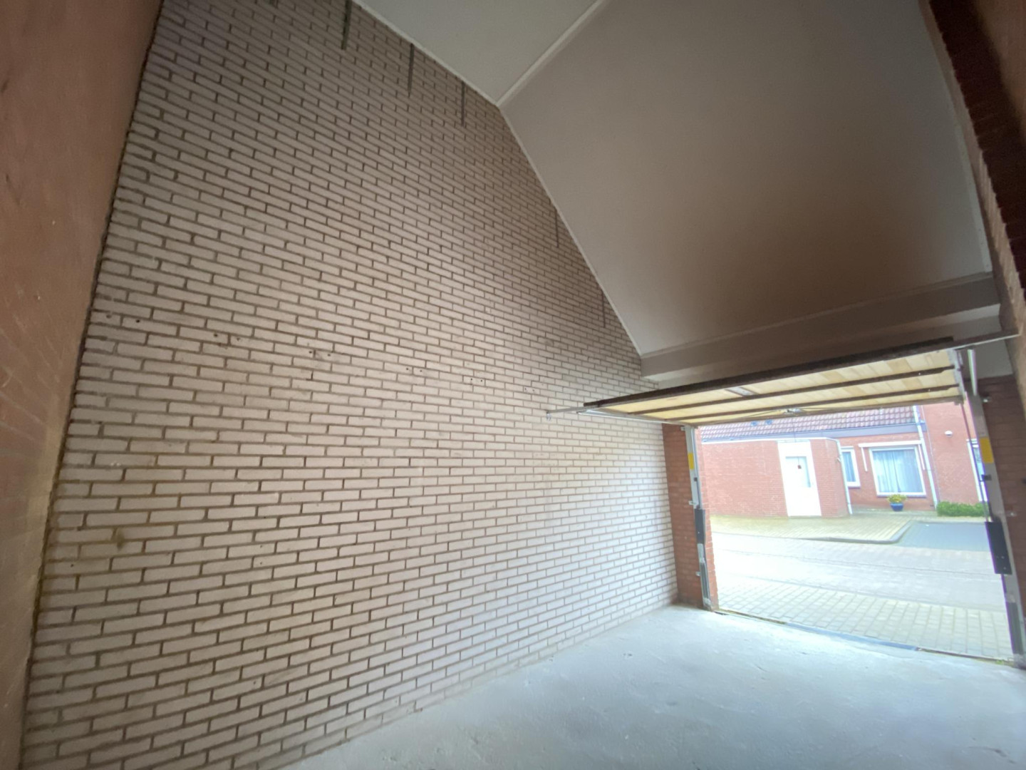 Goedewerf 79A — almere — Garagebox huren