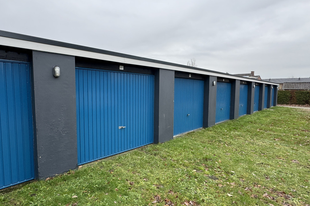 Heerdelaan 29-8 — Zuidlaren — Garagebox huren