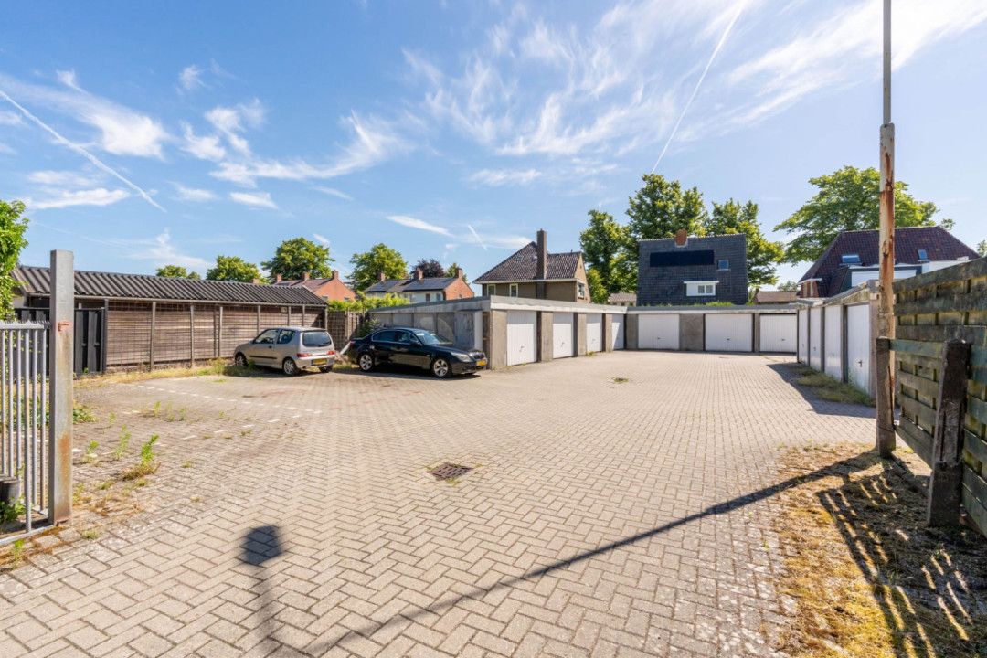Boven Westerdiep 121-65 en 121-66 — Veendam — Garagebox huren