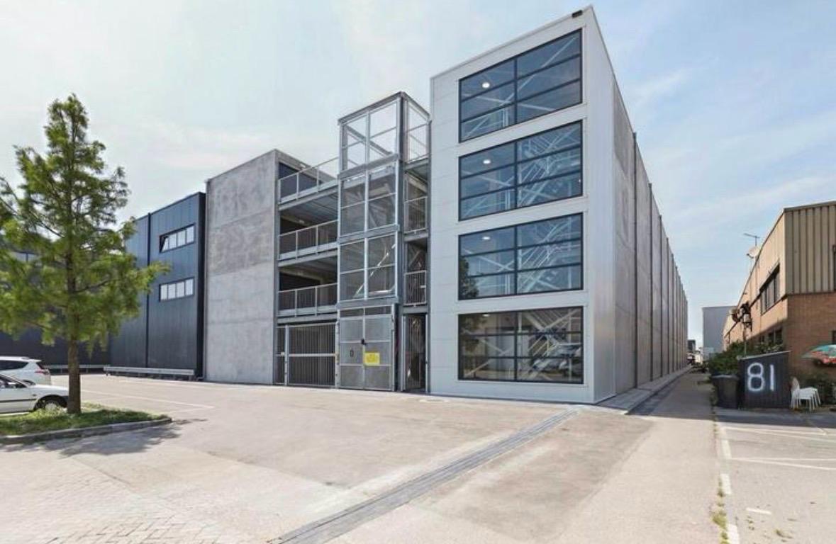 Kabelweg 25 — Roelofarendsveen — Garagebox huren