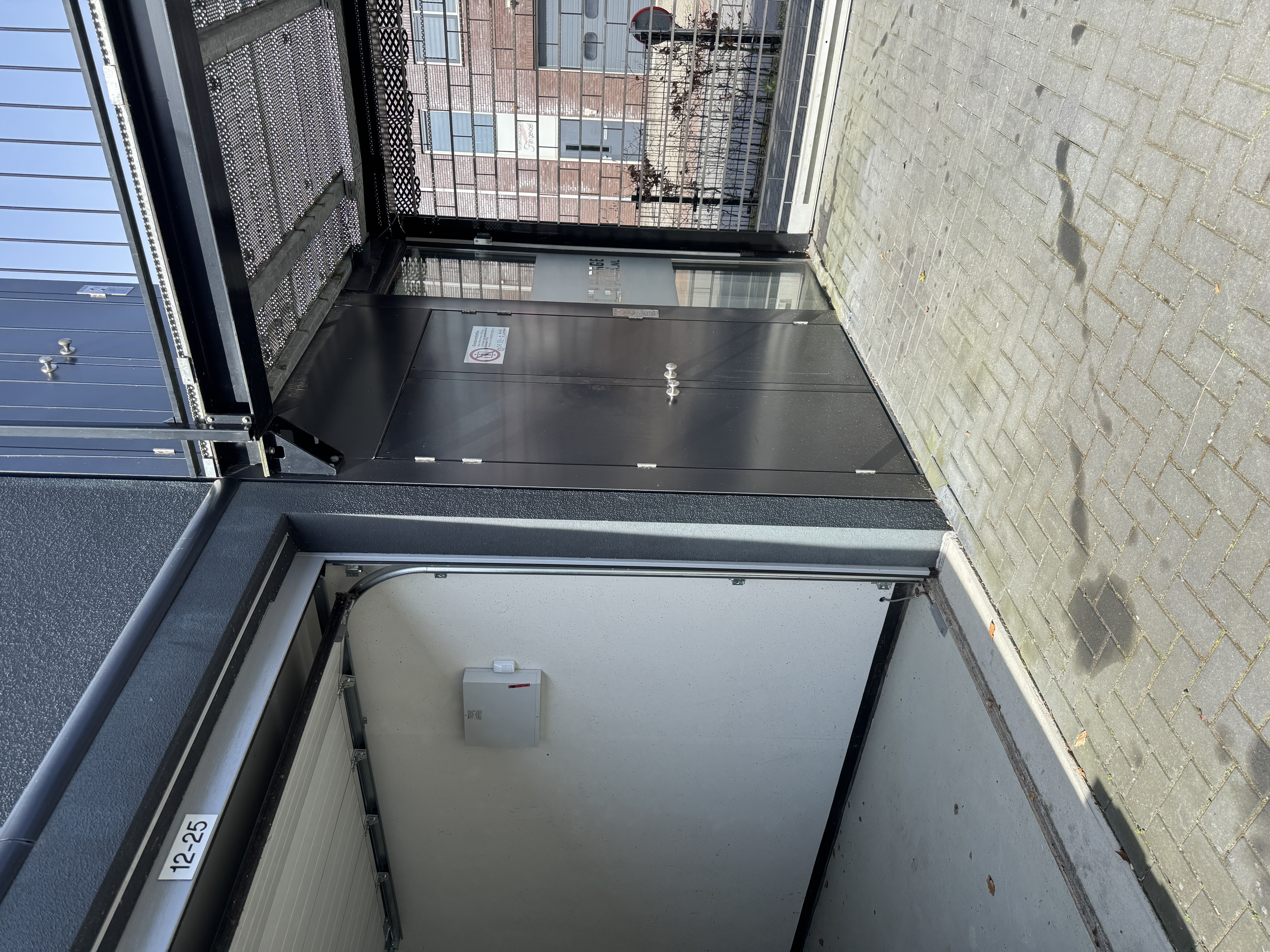 Binnendelta 12-25 — Blaricum — Garagebox huren