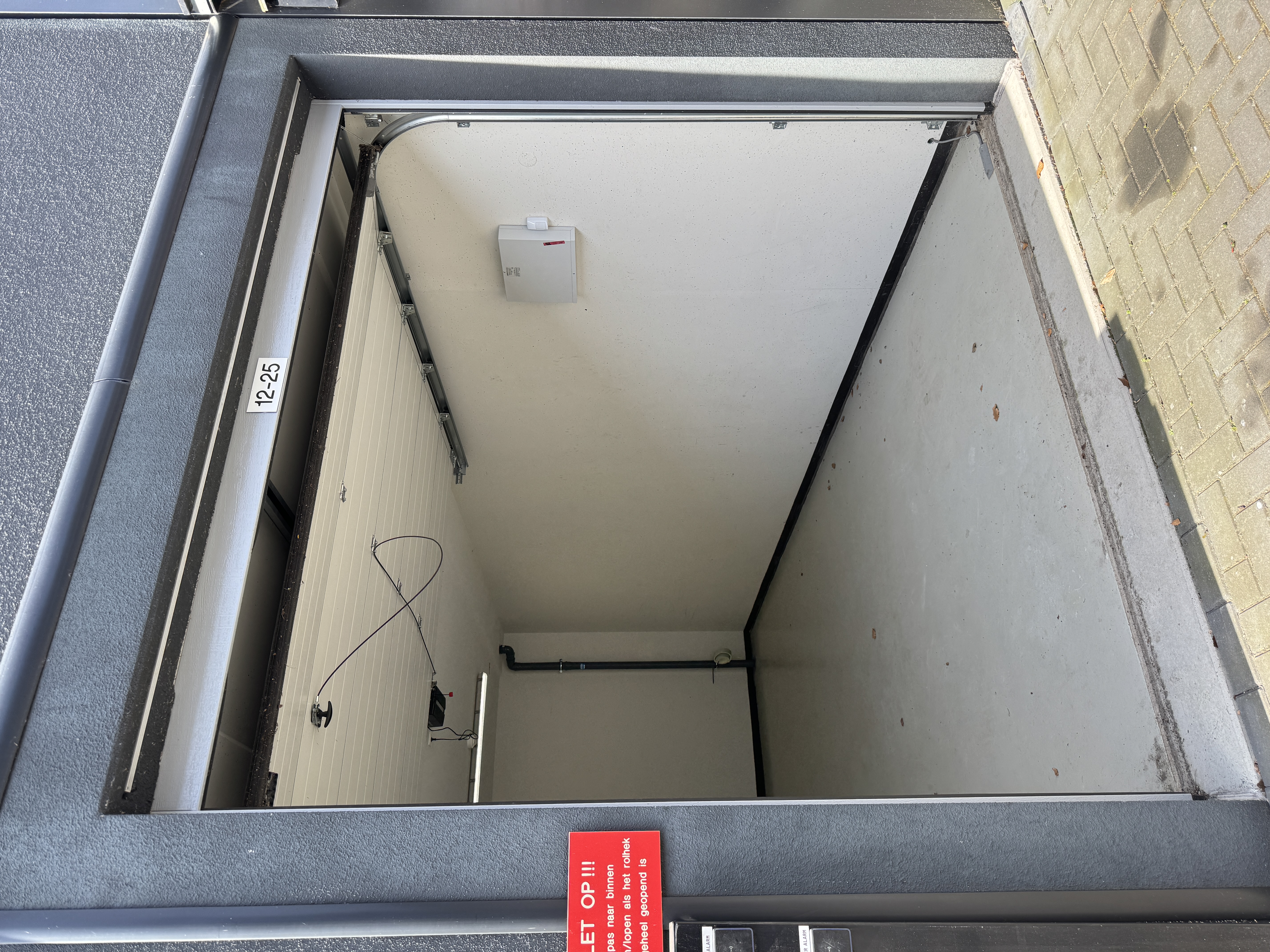 Binnendelta 12-25 — Blaricum — Garagebox huren