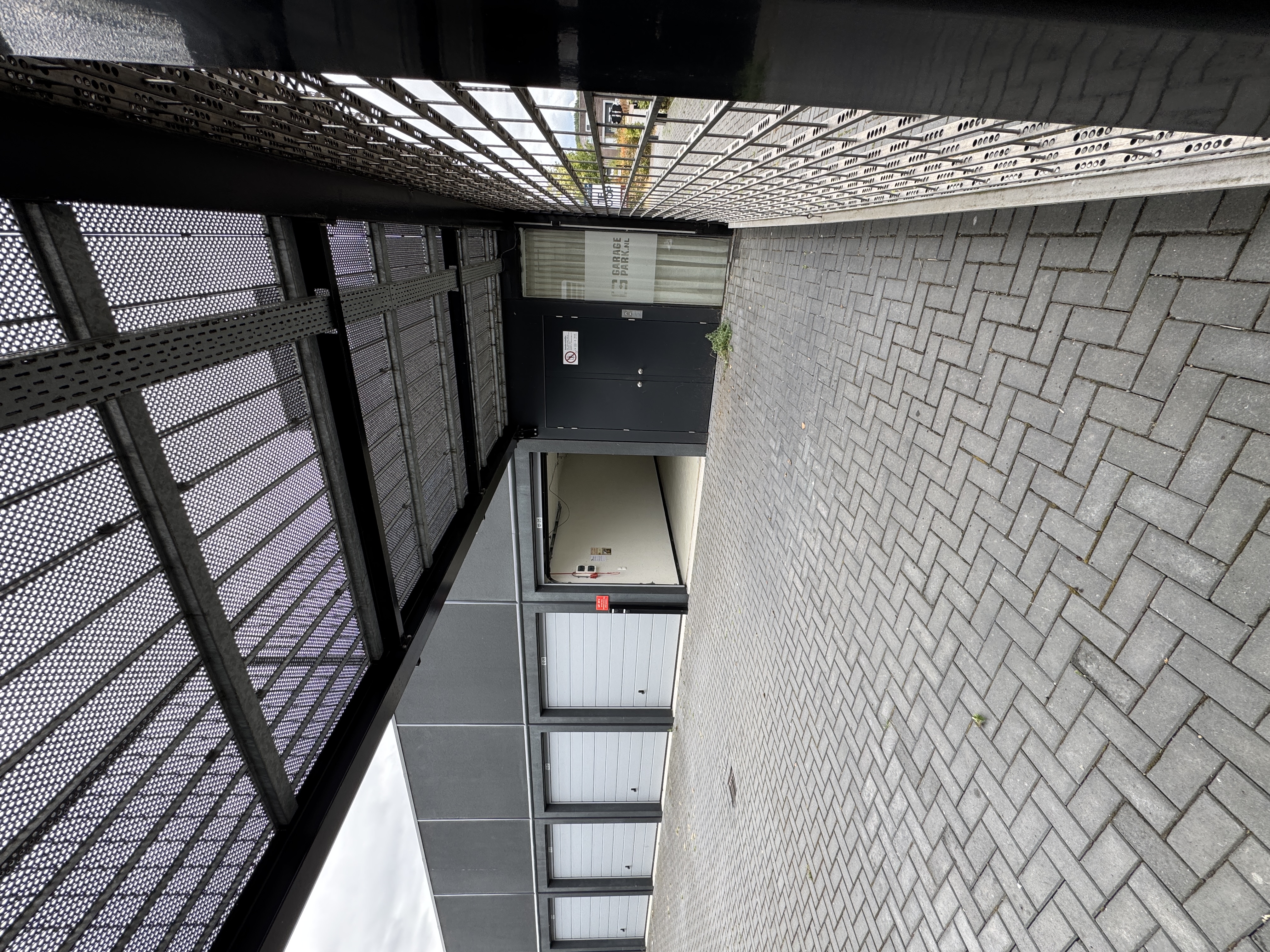 Binnendelta 12-25 — Blaricum — Garagebox huren