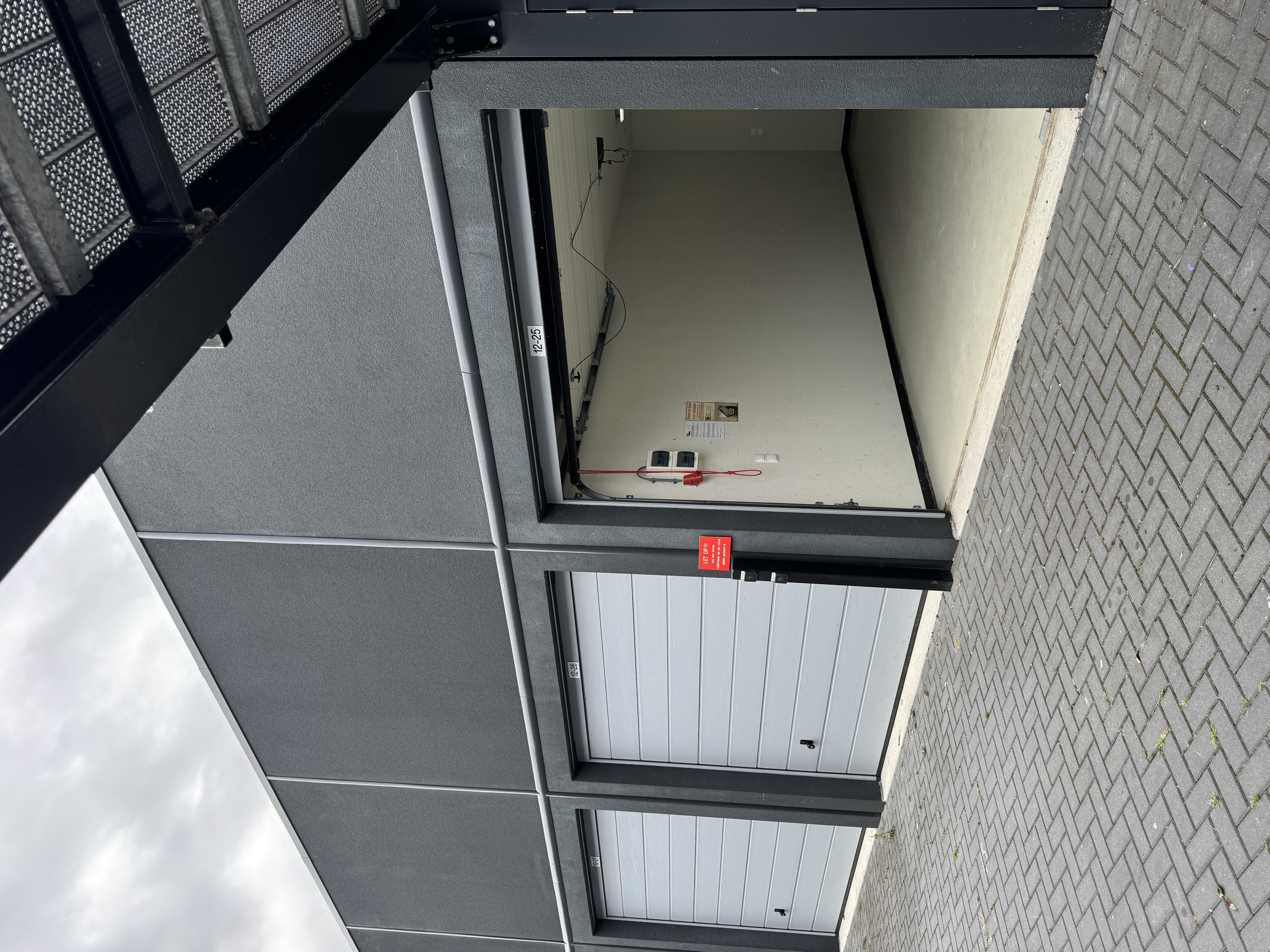 Binnendelta 12-25 — Blaricum — Garagebox huren
