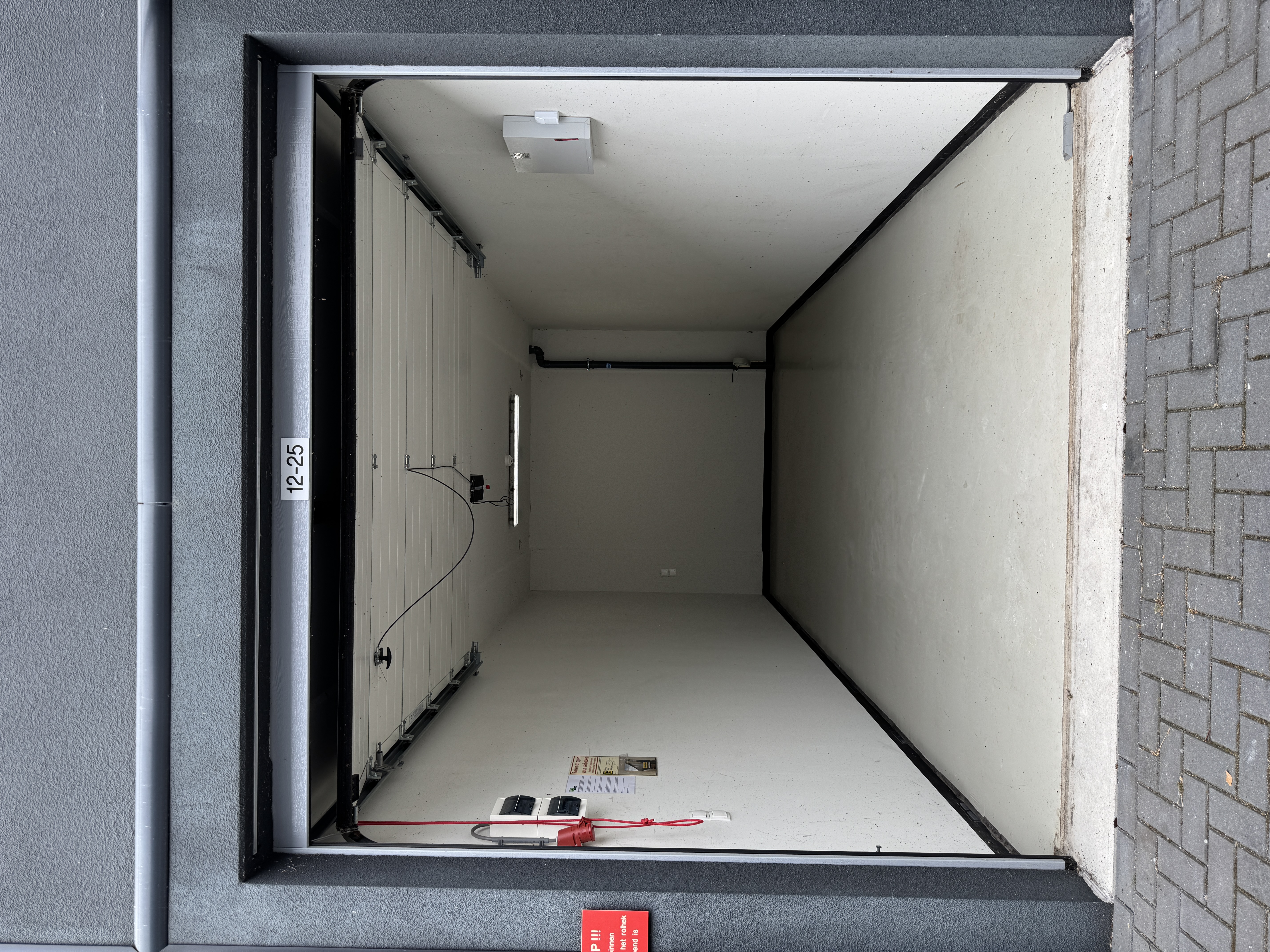 Binnendelta 12-25 — Blaricum — Garagebox huren