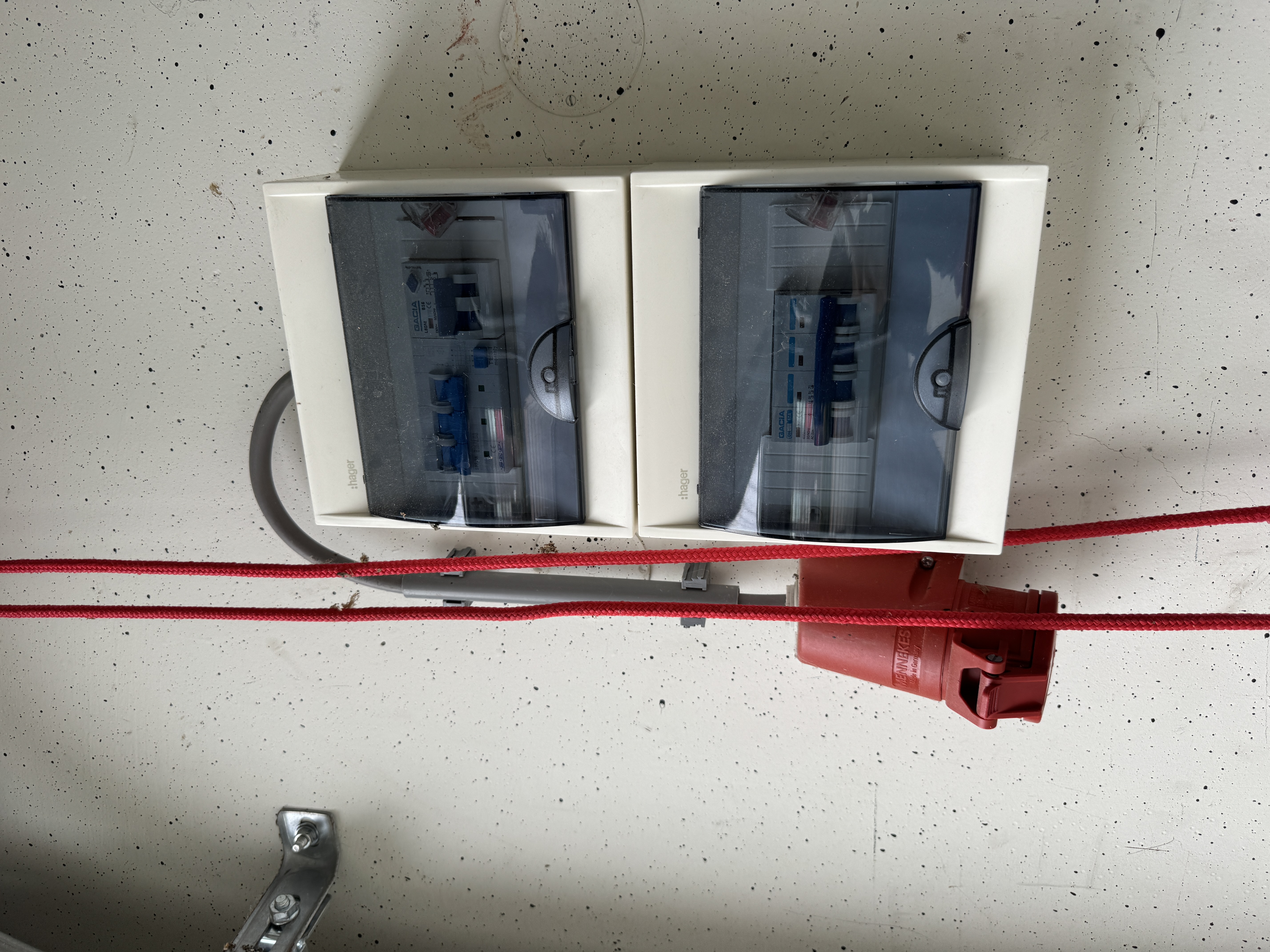 Binnendelta 12-25 — Blaricum — Garagebox huren