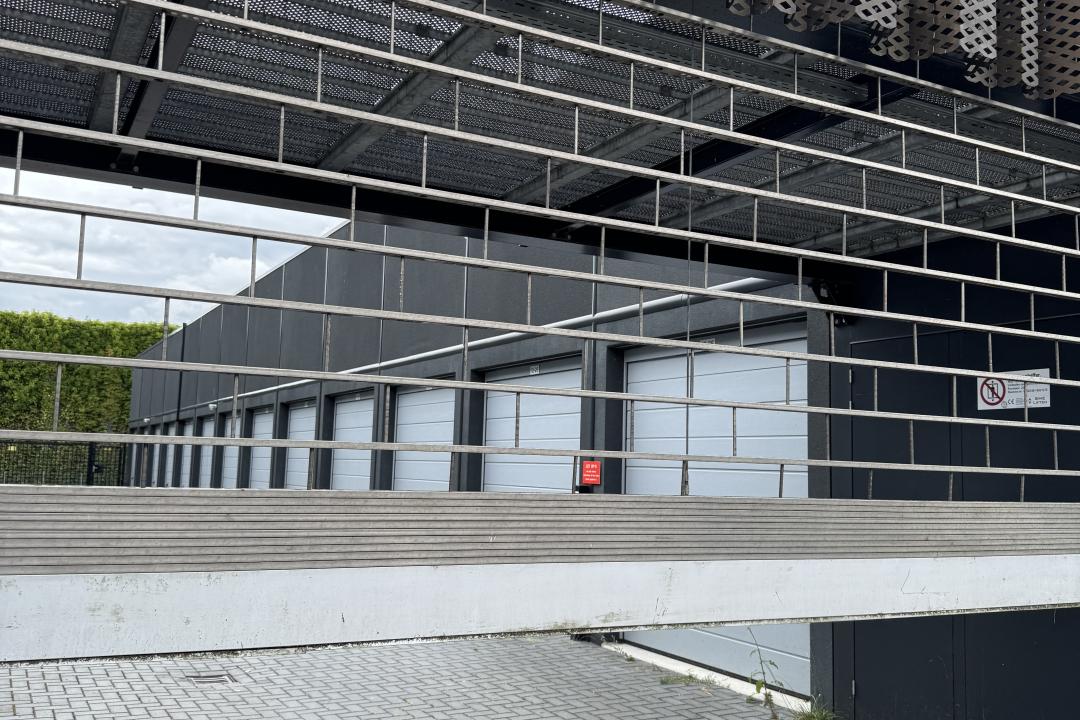 Binnendelta 12-25 — Blaricum — Garagebox huren