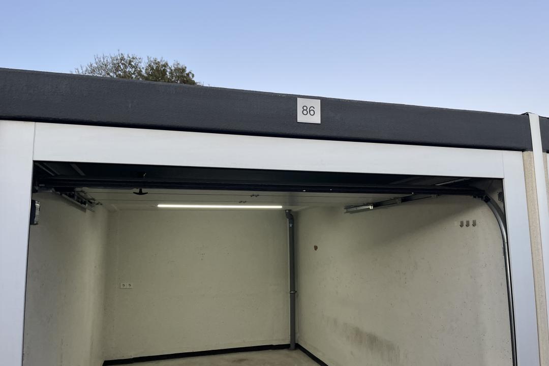 Industrieweg 6 — Zoetermeer — Garagebox huren