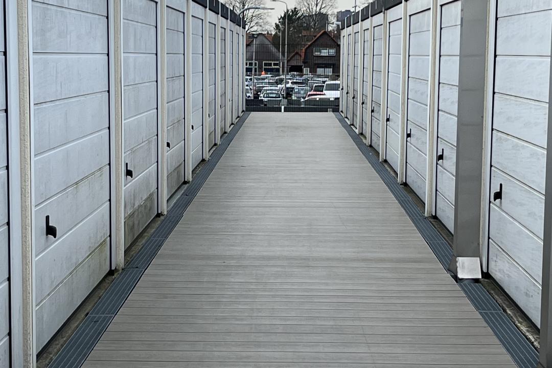 Industrieweg 6 — Zoetermeer — Garagebox huren