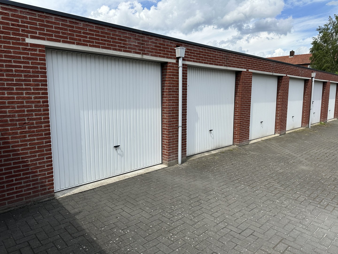 Twekkelerweg 204 — Hengelo (O) — Garagebox huren