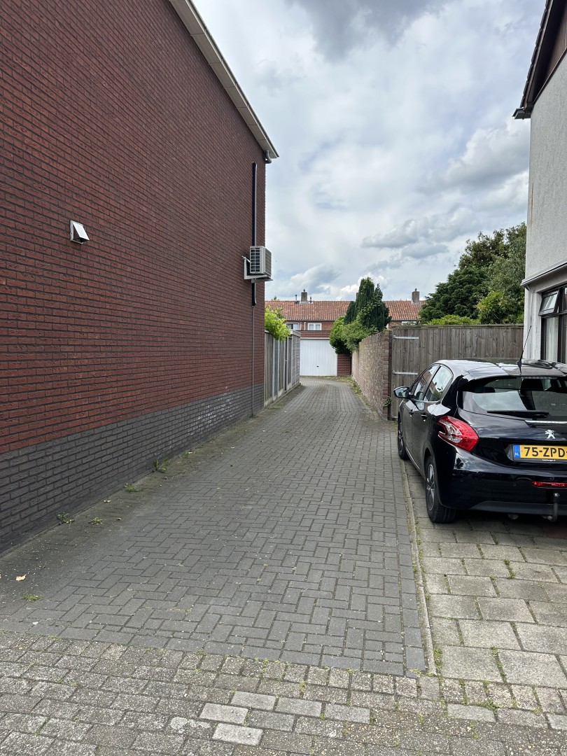 Twekkelerweg 204 — Hengelo (O) — Garagebox huren