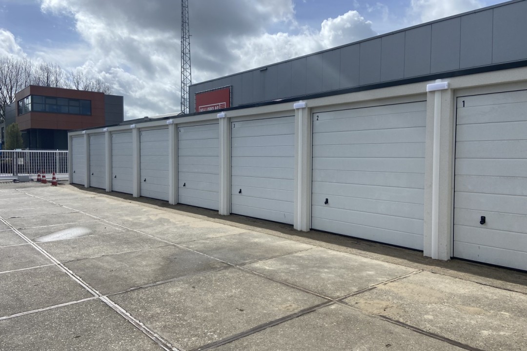 Industrieweg 33 — Nieuwkoop — Garagebox huren