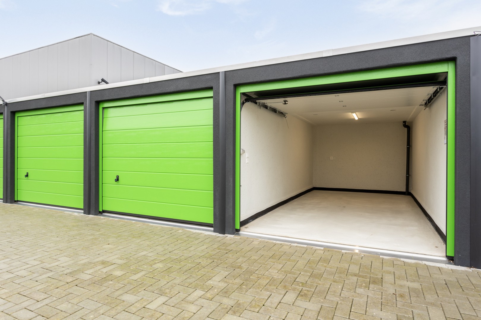 Jaargetijdenweg 50-4 — Enschede — Garagebox huren