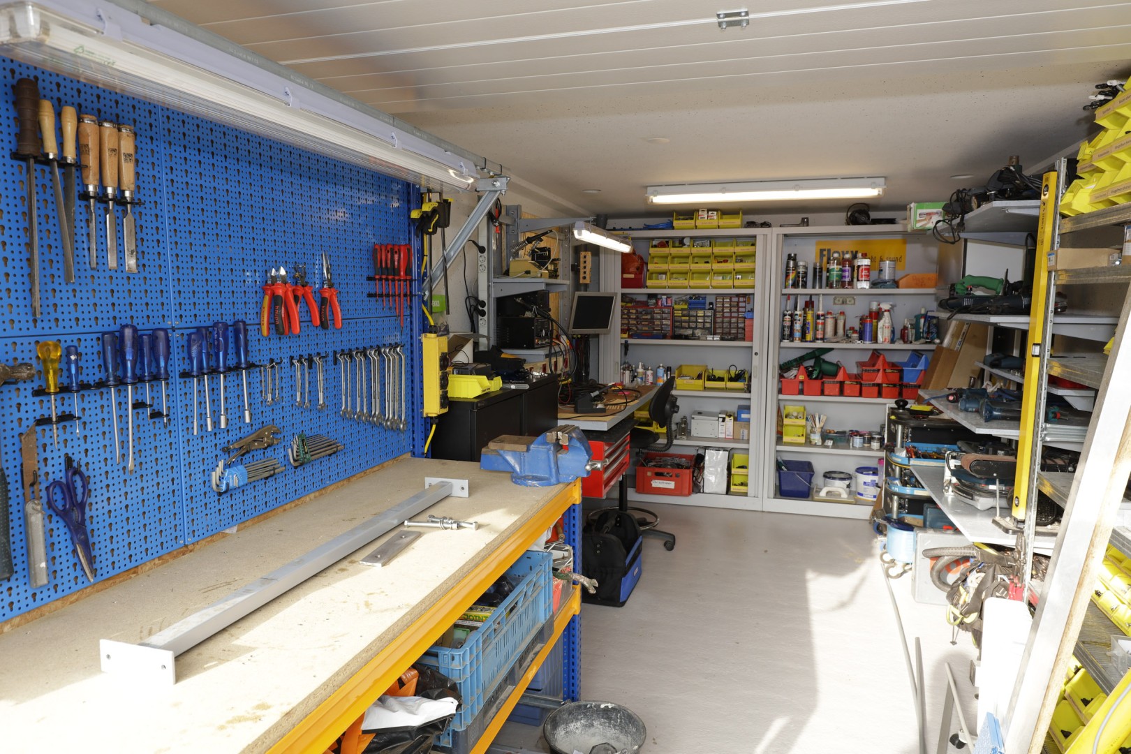 Schout van Eicklaan 160 c — Leidschendam — Garagebox huren