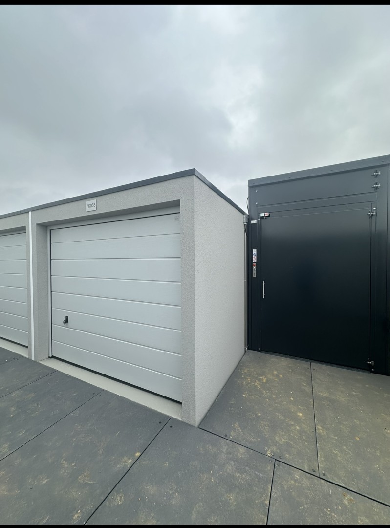 Molenvaart 7X055 — Brunssum — Garagebox huren