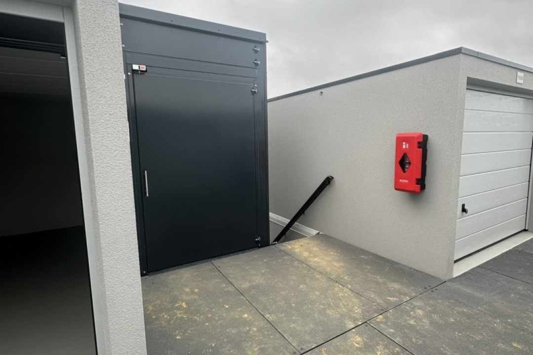 Molenvaart 7X055 — Brunssum — Garagebox huren