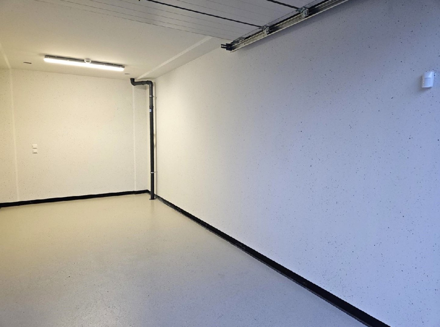 Phileas Foggstraat 116A — Emmen — Garagebox huren