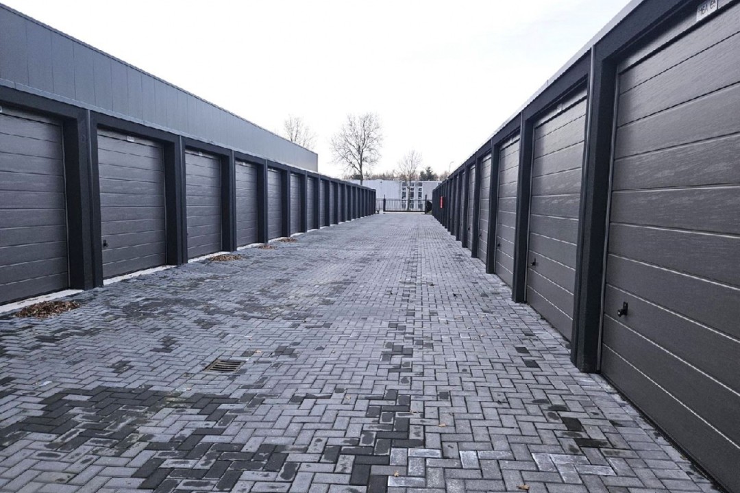 Phileas Foggstraat 116A — Emmen — Garagebox huren