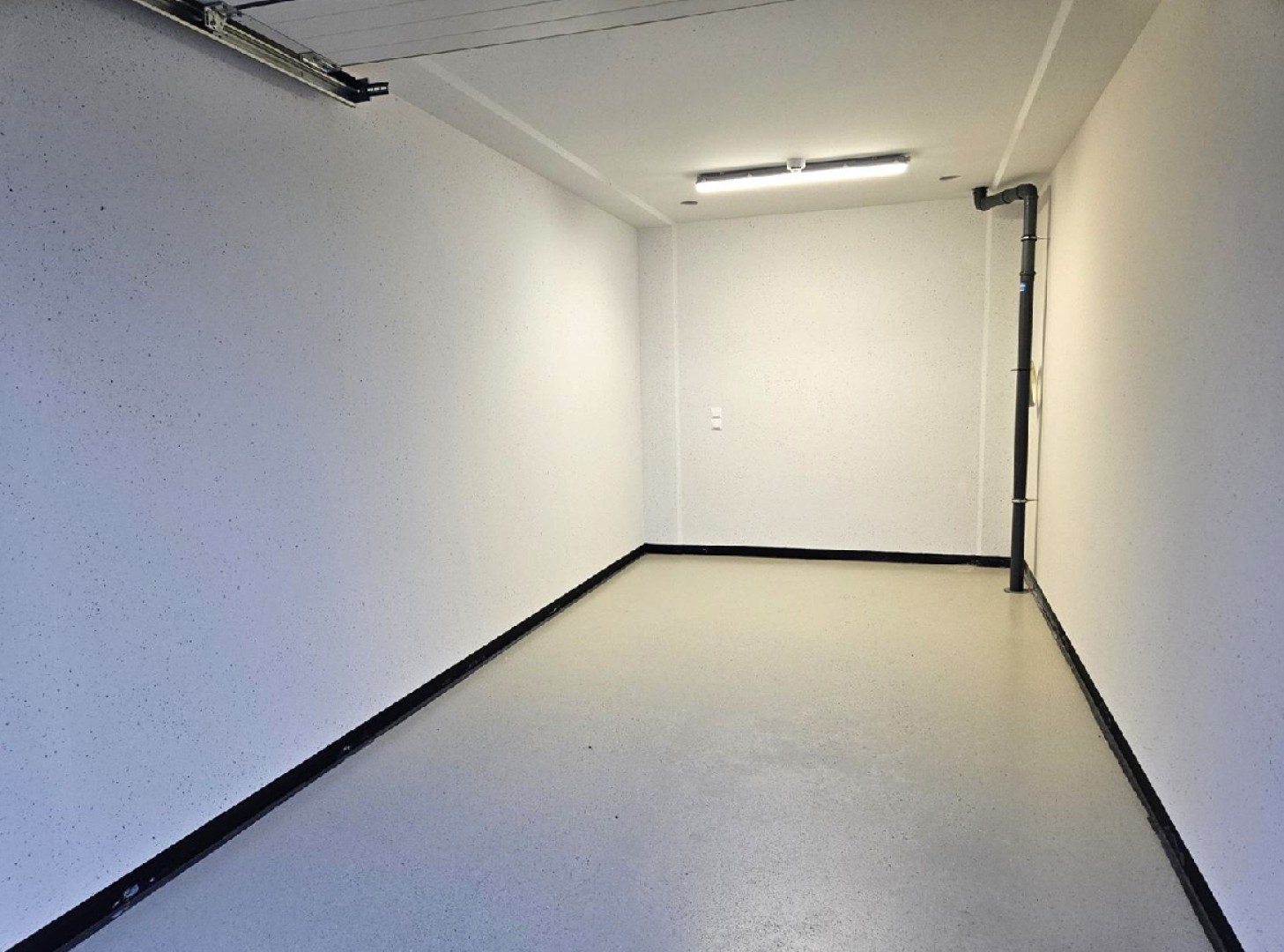 Phileas Foggstraat 116A — Emmen — Garagebox huren