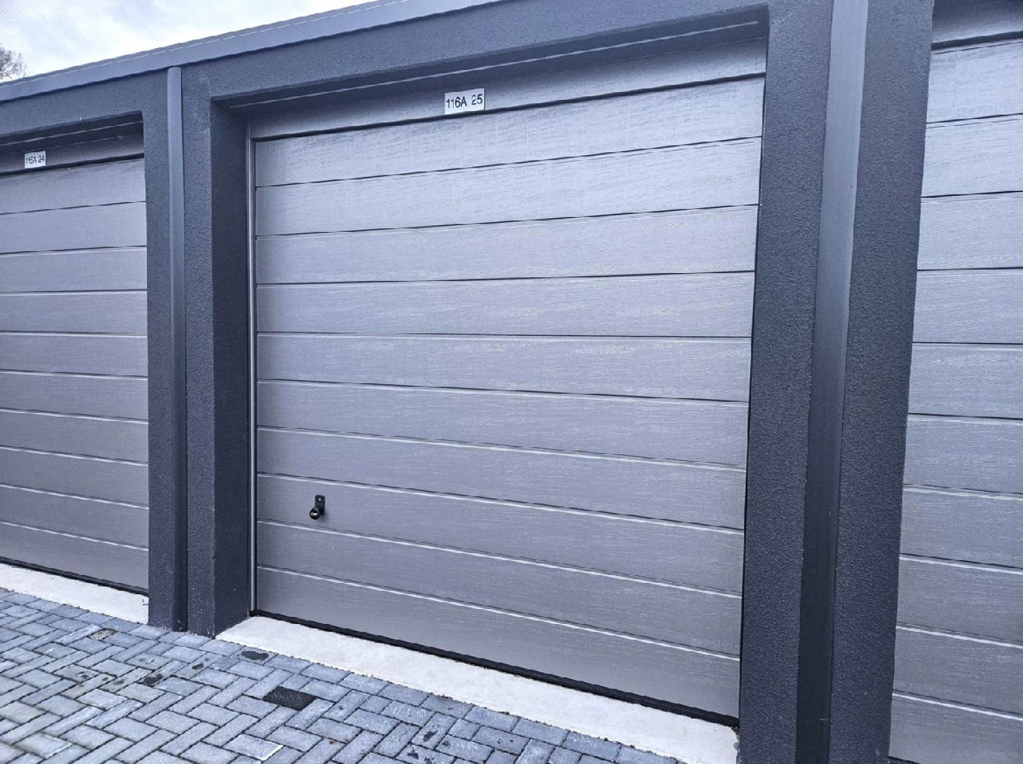 Phileas Foggstraat 116A — Emmen — Garagebox huren