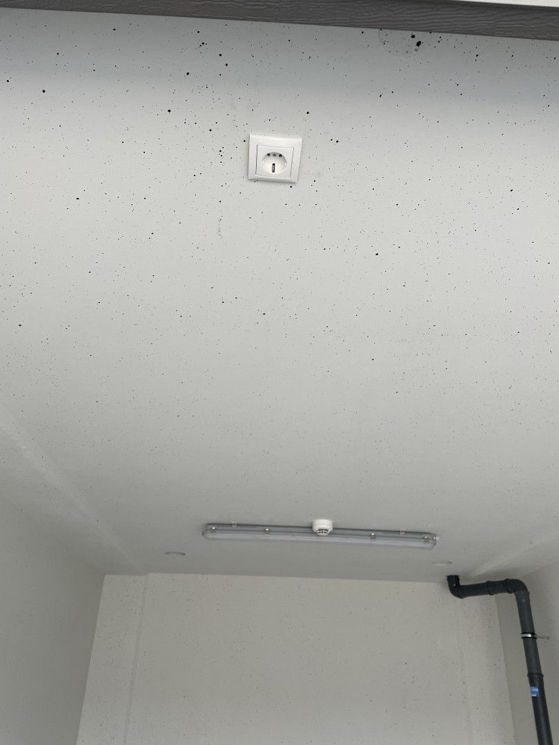 Phileas Foggstraat 116A — Emmen — Garagebox huren