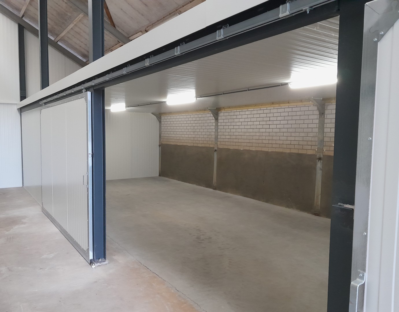 Hazelbergsestraat 8A — Heeswijk-Dinther — Garagebox huren