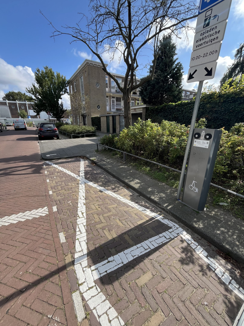 Rijsenburgstraat 3 — Den Haag — Garagebox huren