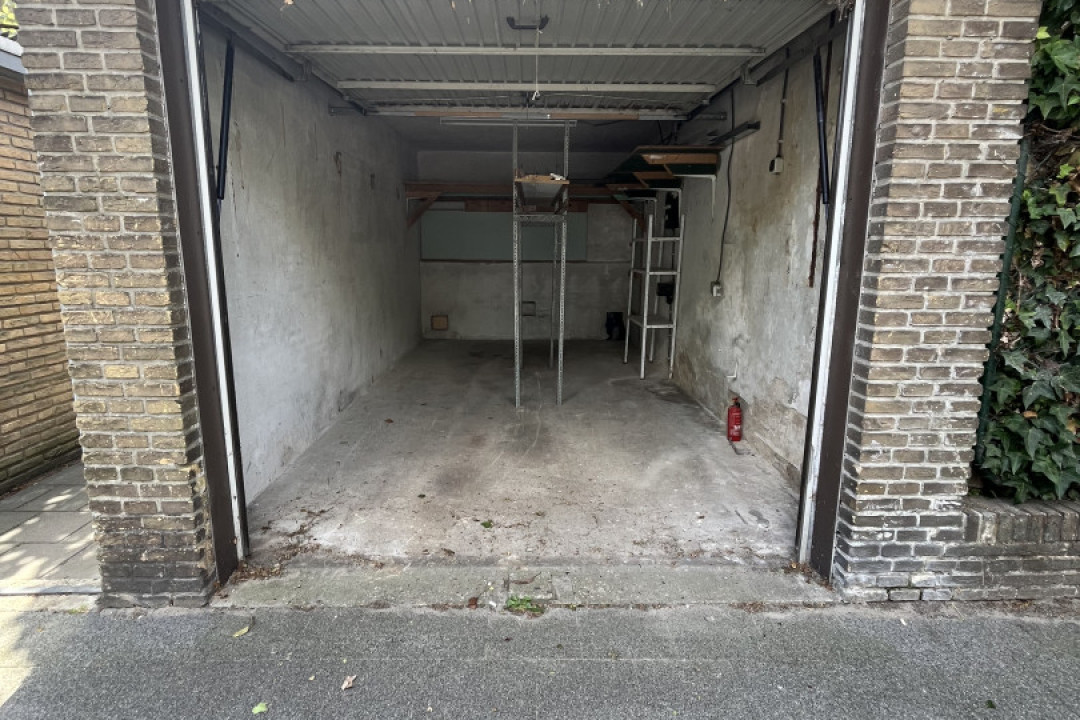 Rijsenburgstraat 3 — Den Haag — Garagebox huren