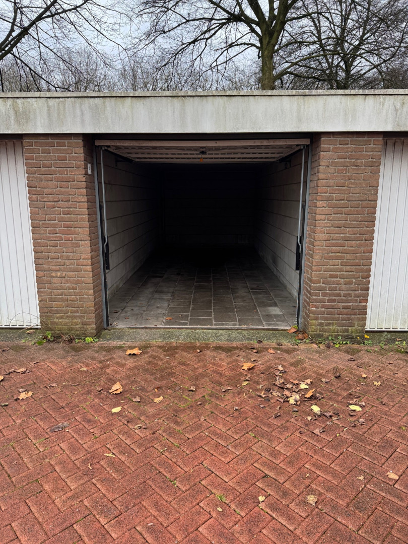 Alm 4 — Zwolle — Garagebox huren
