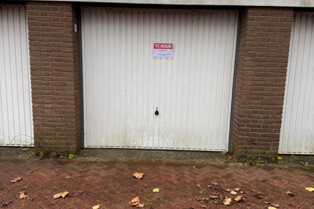 Alm 4 — Zwolle — Garagebox huren