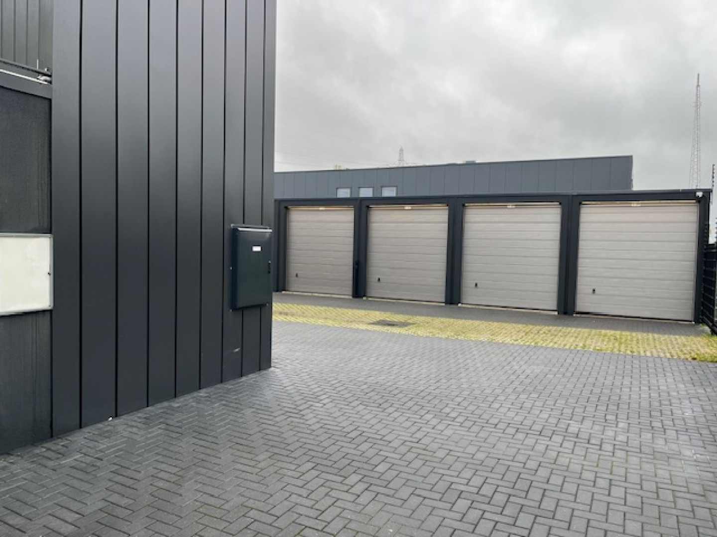 Ambachtsweg 11 — Nijmegen — Garagebox huren