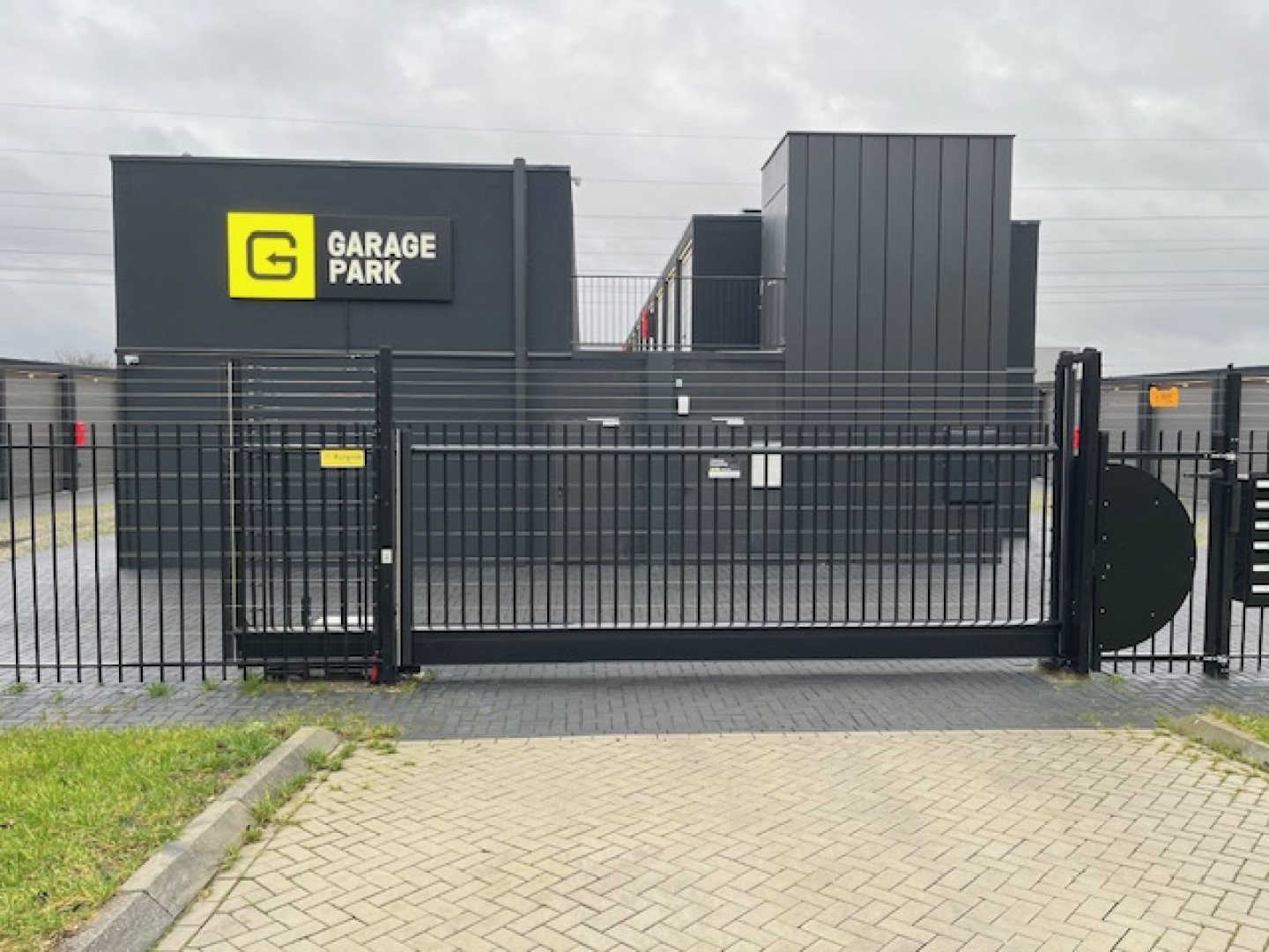 Ambachtsweg 11 — Nijmegen — Garagebox huren