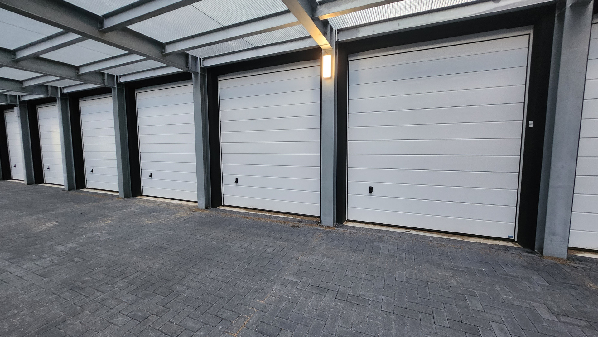 Riethil 14 — Breda — Garagebox huren