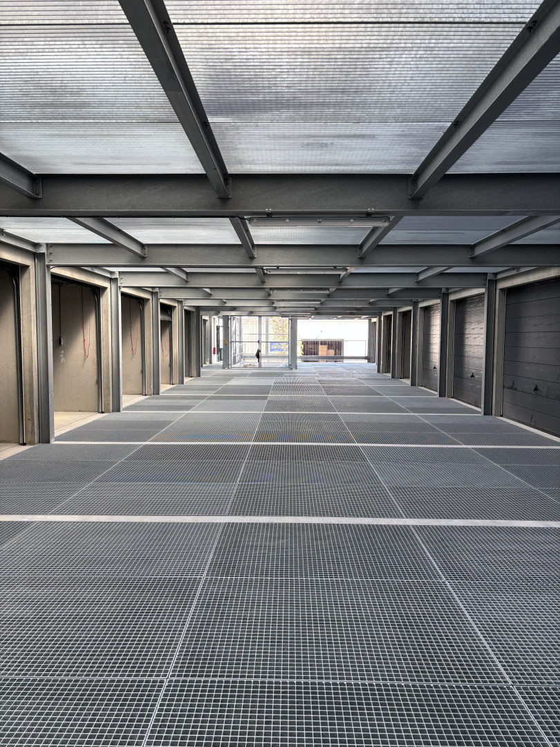 Conservenweg 71-77 — Roelofarendsveen — Garagebox huren