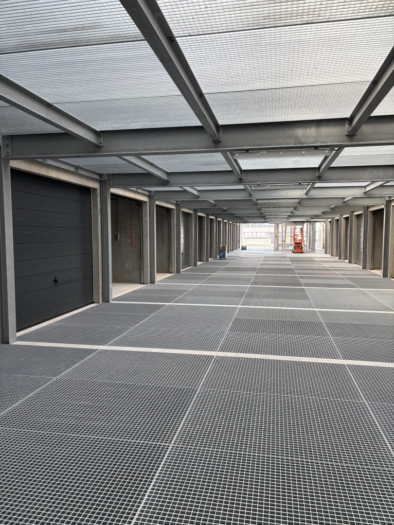 Conservenweg 71-77 — Roelofarendsveen — Garagebox huren