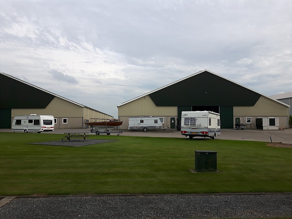 Caravanstalling Hilton