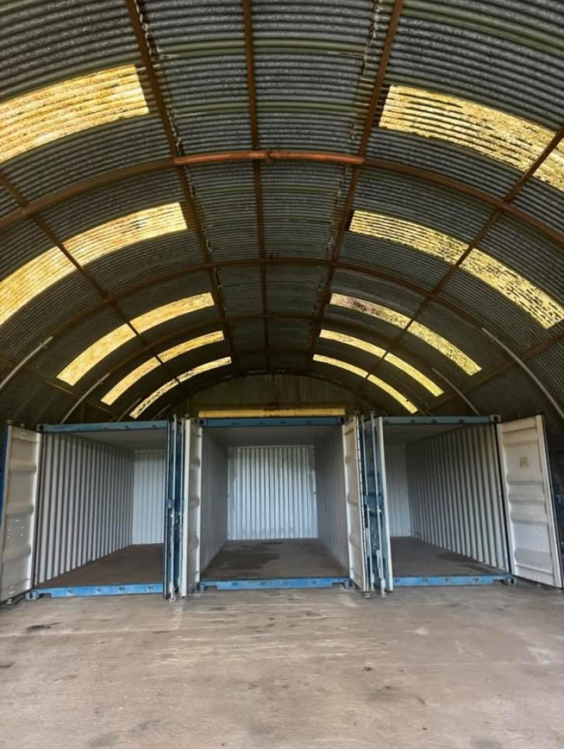Hereweg 36 — Bierum — Opslag (zee)container huren