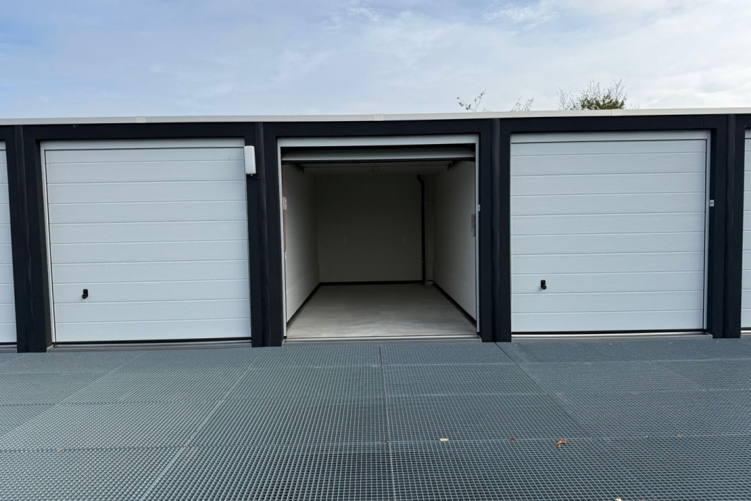Riethil 14, B24 — Breda — Garagebox huren
