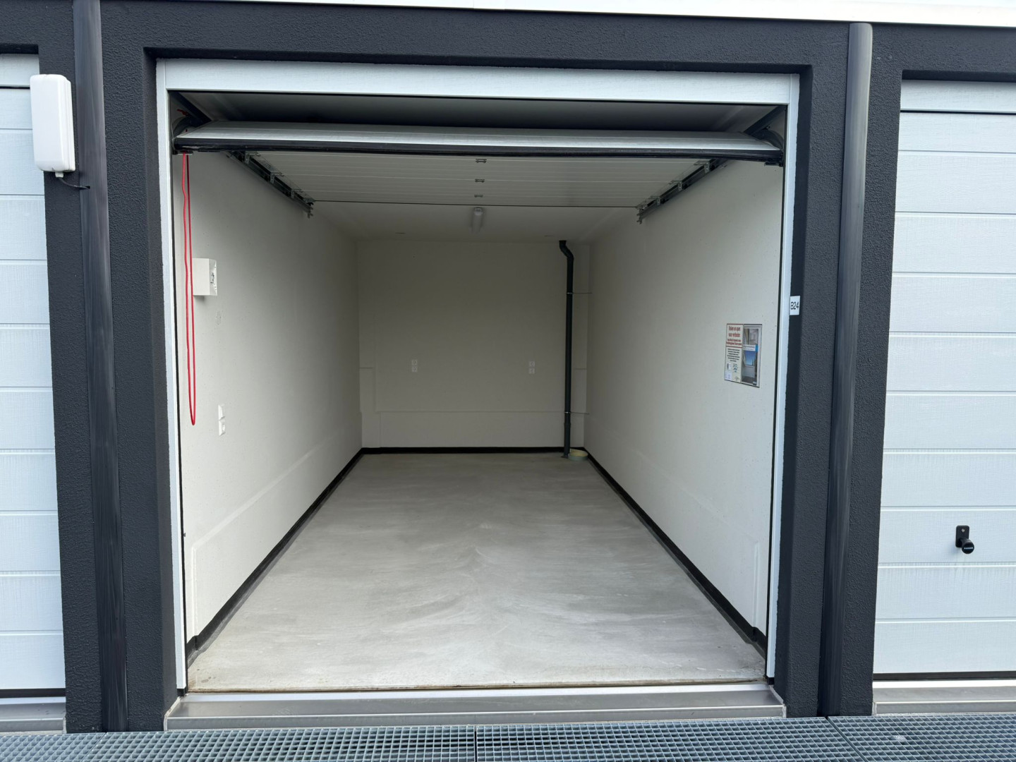 Riethil 14, B24 — Breda — Garagebox huren
