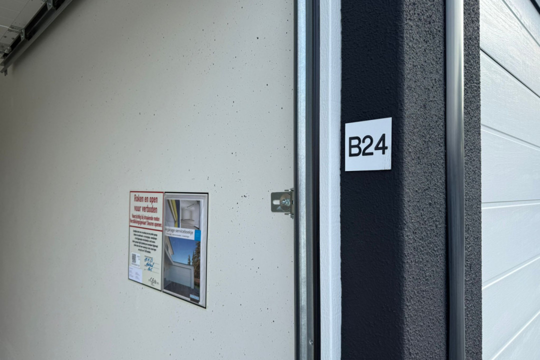 Riethil 14, B24 — Breda — Garagebox huren
