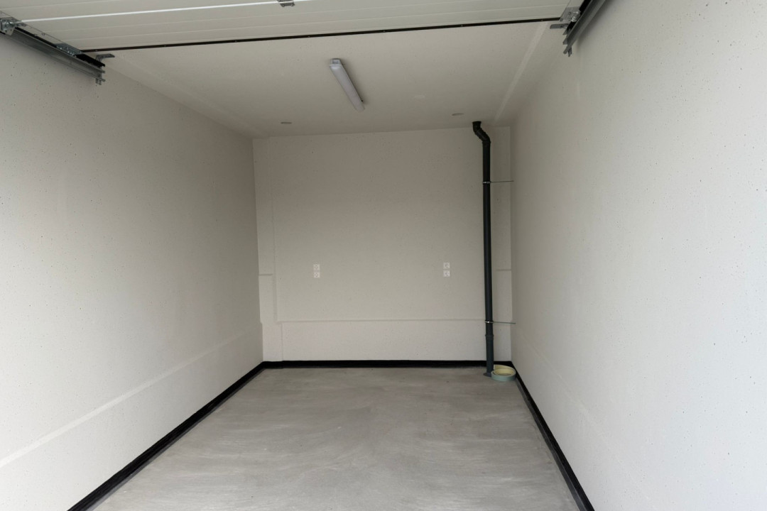 Riethil 14, B24 — Breda — Garagebox huren