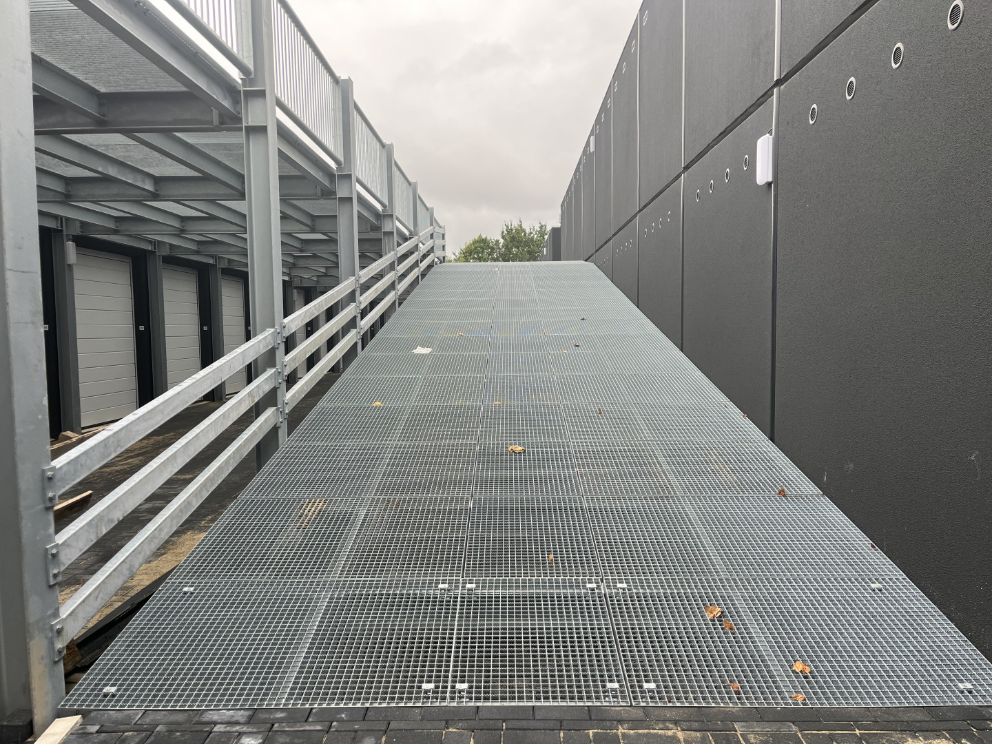 Riethil 14, B24 — Breda — Garagebox huren